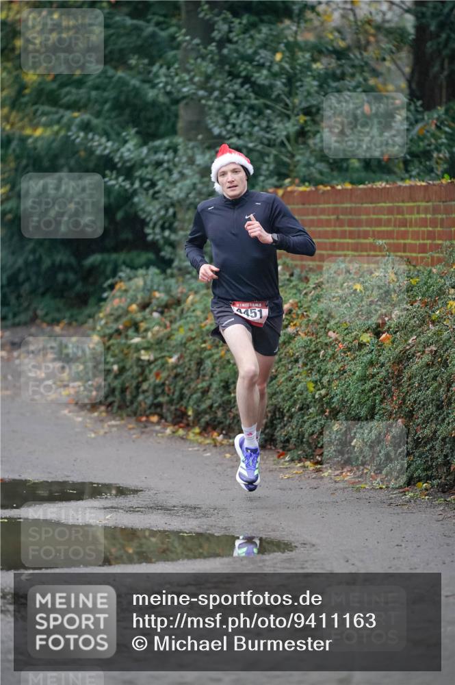 07.12.2025 - St. Pauli X-Mass-Run No. 15 Michael Burmester http://msf.ph/oto/9411163 07.12.2025 09:56:45 Laufen 4451 meine-sportfotos.de