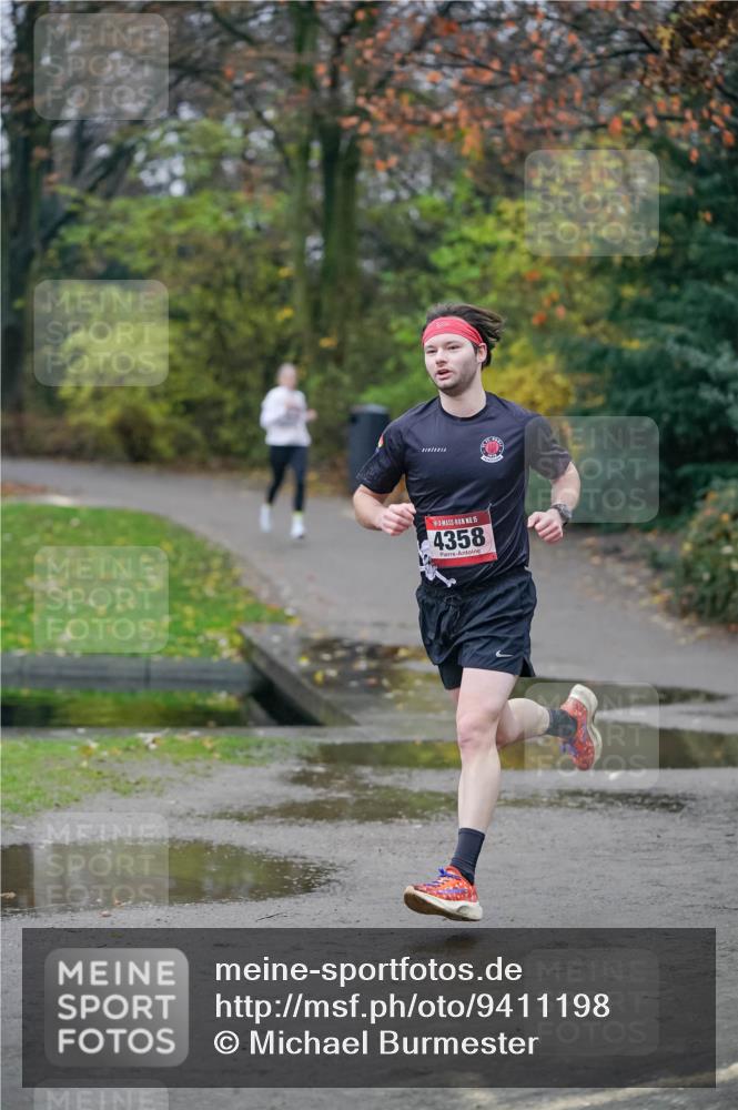 07.12.2025 - St. Pauli X-Mass-Run No. 15 Michael Burmester http://msf.ph/oto/9411198 07.12.2025 09:57:40 Laufen 15, 4358 meine-sportfotos.de