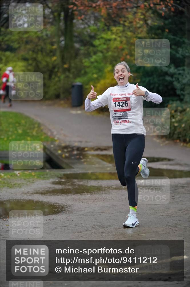 07.12.2025 - St. Pauli X-Mass-Run No. 15 Michael Burmester http://msf.ph/oto/9411212 07.12.2025 09:57:46 Laufen 15, 1426 meine-sportfotos.de