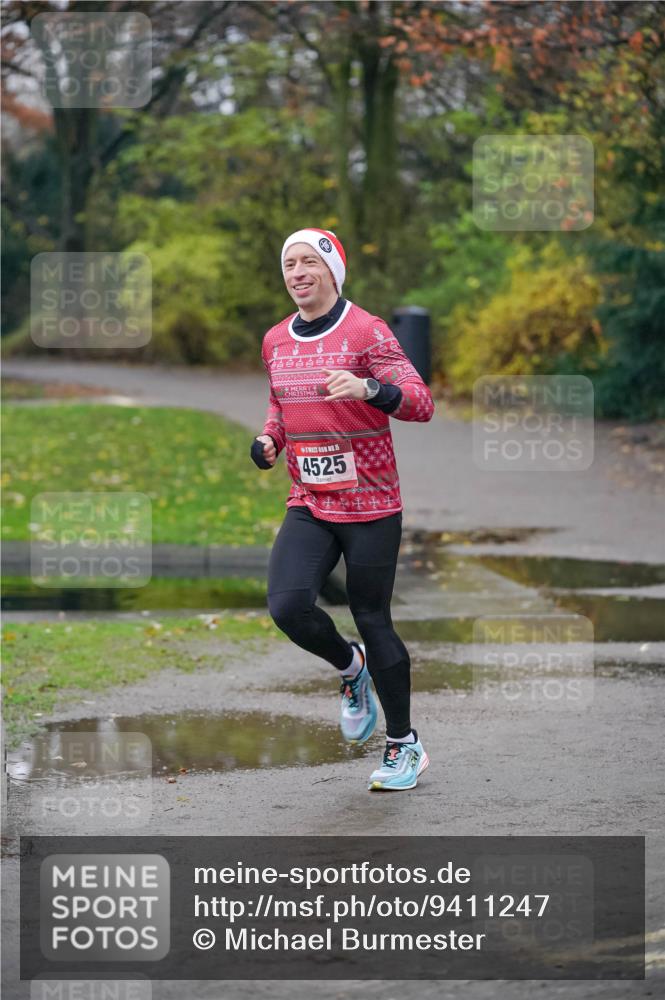 07.12.2025 - St. Pauli X-Mass-Run No. 15 Michael Burmester http://msf.ph/oto/9411247 07.12.2025 09:57:56 Laufen 4525 meine-sportfotos.de