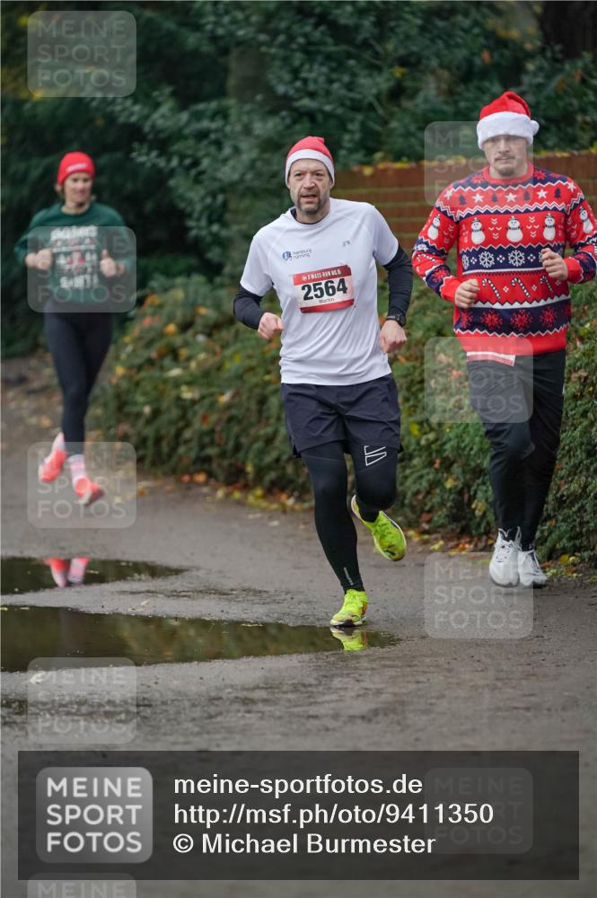 07.12.2025 - St. Pauli X-Mass-Run No. 15 Michael Burmester http://msf.ph/oto/9411350 07.12.2025 09:58:51 Laufen 15, 2564 meine-sportfotos.de