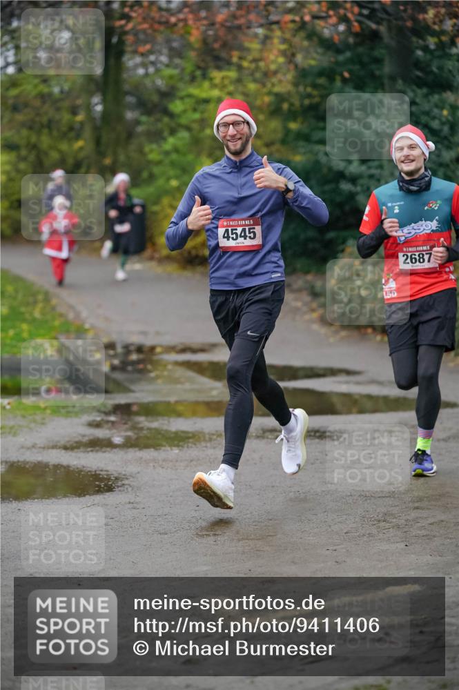07.12.2025 - St. Pauli X-Mass-Run No. 15 Michael Burmester http://msf.ph/oto/9411406 07.12.2025 09:58:58 Laufen 15, 4545, 150, 2687 meine-sportfotos.de