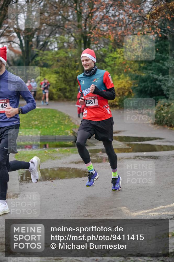 07.12.2025 - St. Pauli X-Mass-Run No. 15 Michael Burmester http://msf.ph/oto/9411415 07.12.2025 09:58:59 Laufen 15, 45, 15, 2687, 50 meine-sportfotos.de