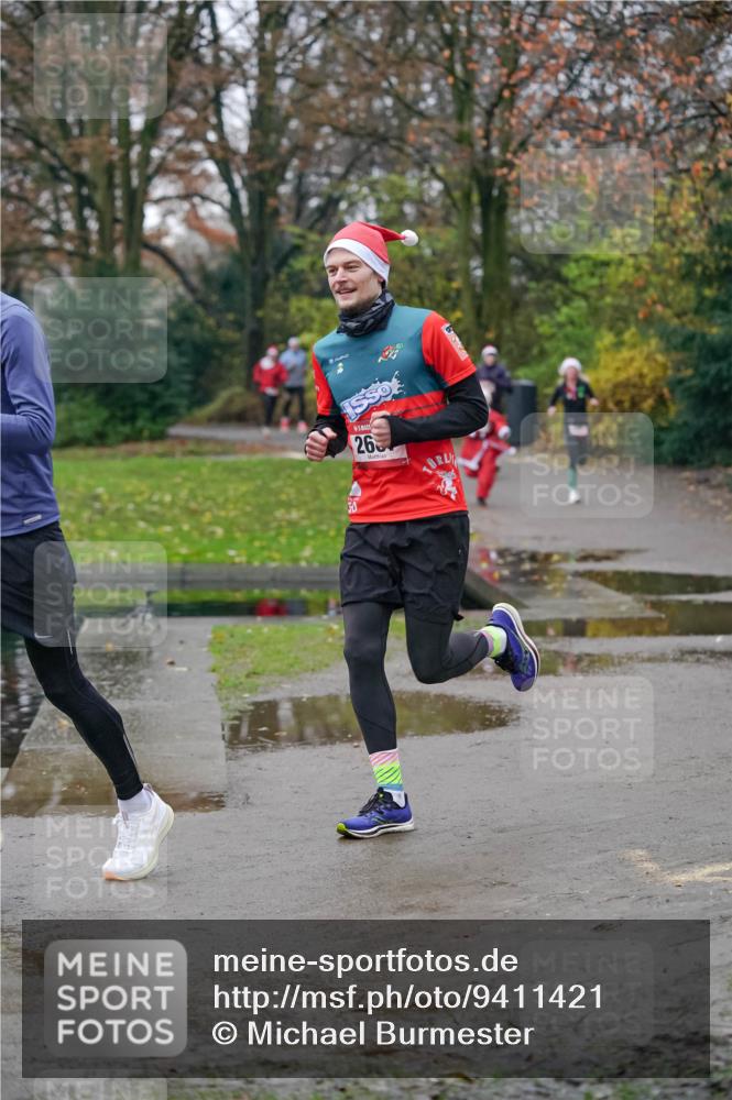 07.12.2025 - St. Pauli X-Mass-Run No. 15 Michael Burmester http://msf.ph/oto/9411421 07.12.2025 09:58:59 Laufen 26 meine-sportfotos.de