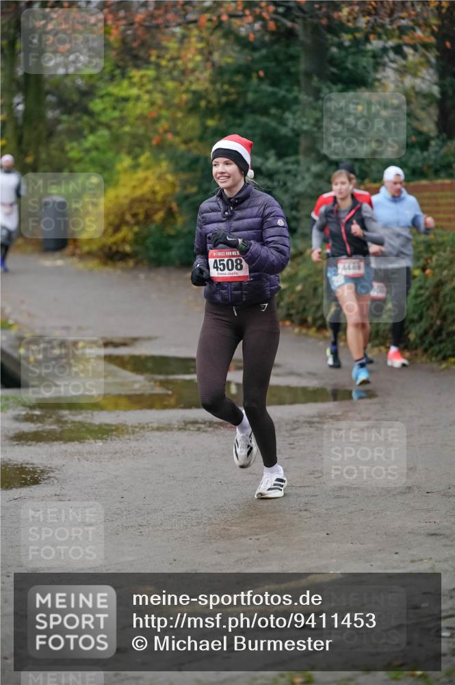 07.12.2025 - St. Pauli X-Mass-Run No. 15 Michael Burmester http://msf.ph/oto/9411453 07.12.2025 09:59:07 Laufen 15, 4508, 4489 meine-sportfotos.de