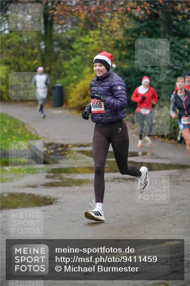 07.12.2025 - St. Pauli X-Mass-Run No. 15 Michael Burmester http://msf.ph/oto/9411459 07.12.2025 09:59:07 Laufen 4508, 448 meine-sportfotos.de
