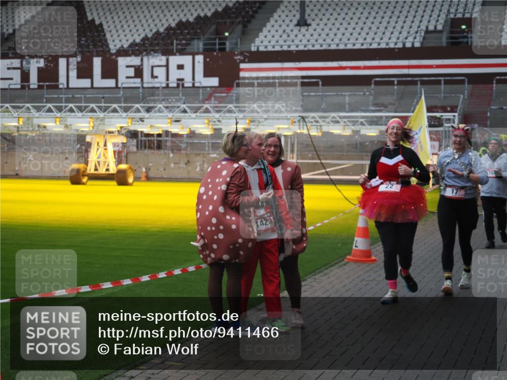 07.12.2025 - St. Pauli X-Mass-Run No. 15 Fabian Wolf http://msf.ph/oto/9411466 07.12.2025 11:13:12 Ziel 17, 22, 47, 683, 684, 1022, 1175, 1178, 1645, 1646, 1647, 1703 meine-sportfotos.de