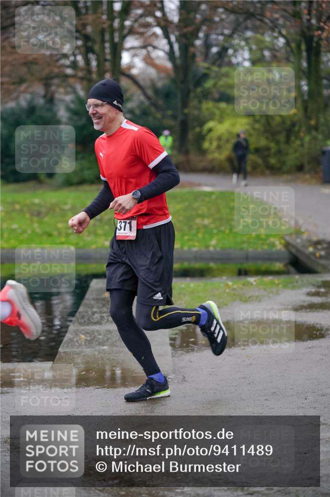 07.12.2025 - St. Pauli X-Mass-Run No. 15 Michael Burmester http://msf.ph/oto/9411489 07.12.2025 09:59:10 Laufen 80, 371 meine-sportfotos.de