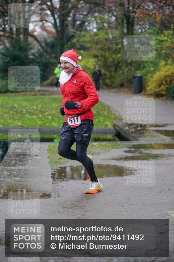07.12.2025 - St. Pauli X-Mass-Run No. 15 Michael Burmester http://msf.ph/oto/9411492 07.12.2025 09:59:11 Laufen 4511 meine-sportfotos.de