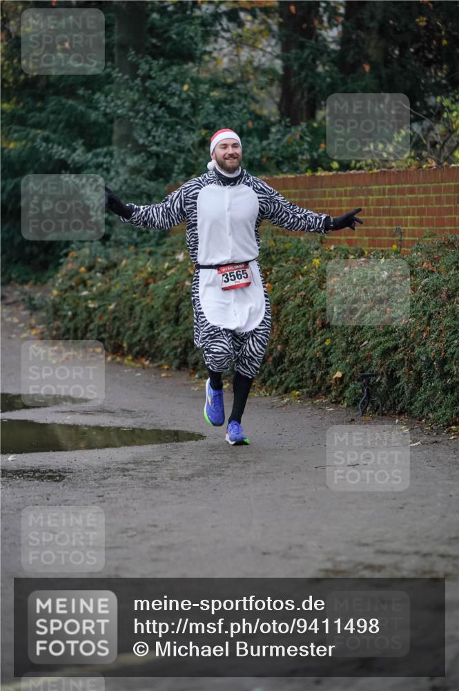 07.12.2025 - St. Pauli X-Mass-Run No. 15 Michael Burmester http://msf.ph/oto/9411498 07.12.2025 09:59:13 Laufen 3565 meine-sportfotos.de