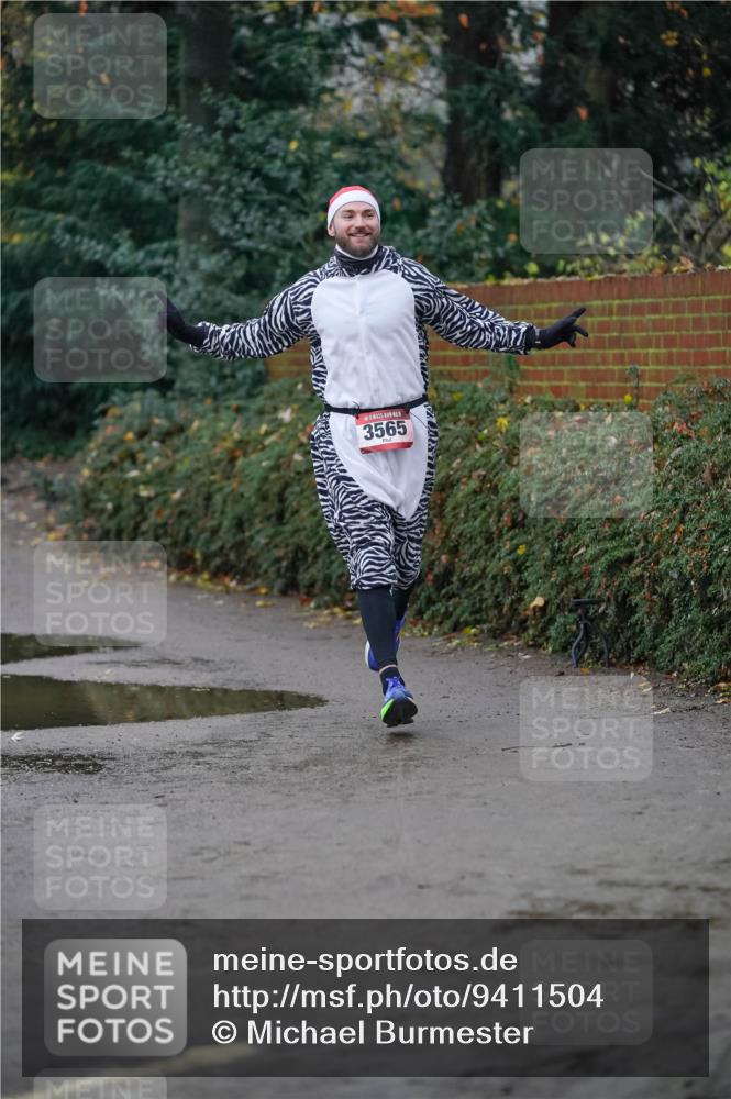 07.12.2025 - St. Pauli X-Mass-Run No. 15 Michael Burmester http://msf.ph/oto/9411504 07.12.2025 09:59:13 Laufen 3565 meine-sportfotos.de