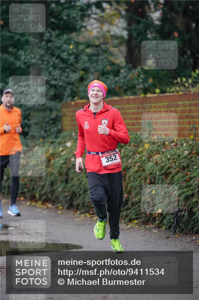 07.12.2025 - St. Pauli X-Mass-Run No. 15 Michael Burmester http://msf.ph/oto/9411534 07.12.2025 09:59:25 Laufen 352 meine-sportfotos.de