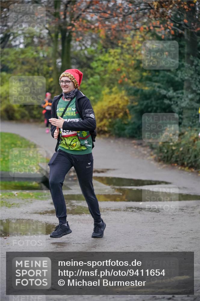 07.12.2025 - St. Pauli X-Mass-Run No. 15 Michael Burmester http://msf.ph/oto/9411654 07.12.2025 09:59:57 Laufen  meine-sportfotos.de