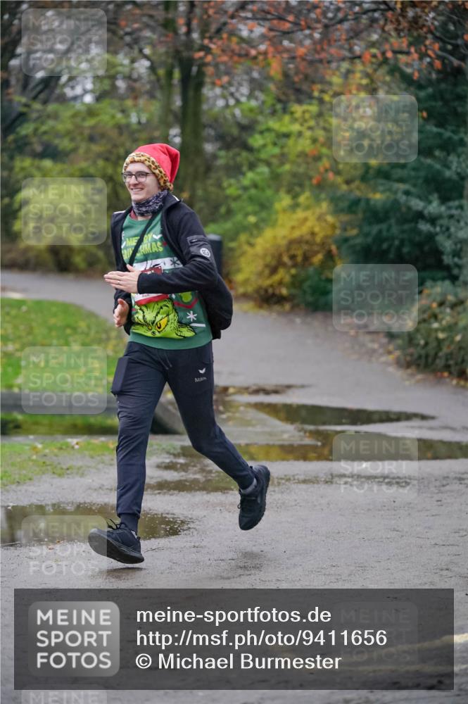 07.12.2025 - St. Pauli X-Mass-Run No. 15 Michael Burmester http://msf.ph/oto/9411656 07.12.2025 09:59:57 Laufen  meine-sportfotos.de