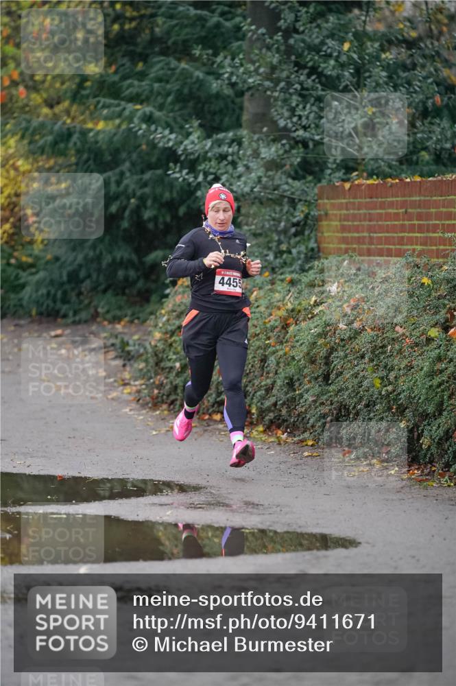 07.12.2025 - St. Pauli X-Mass-Run No. 15 Michael Burmester http://msf.ph/oto/9411671 07.12.2025 10:00:02 Laufen 4455 meine-sportfotos.de