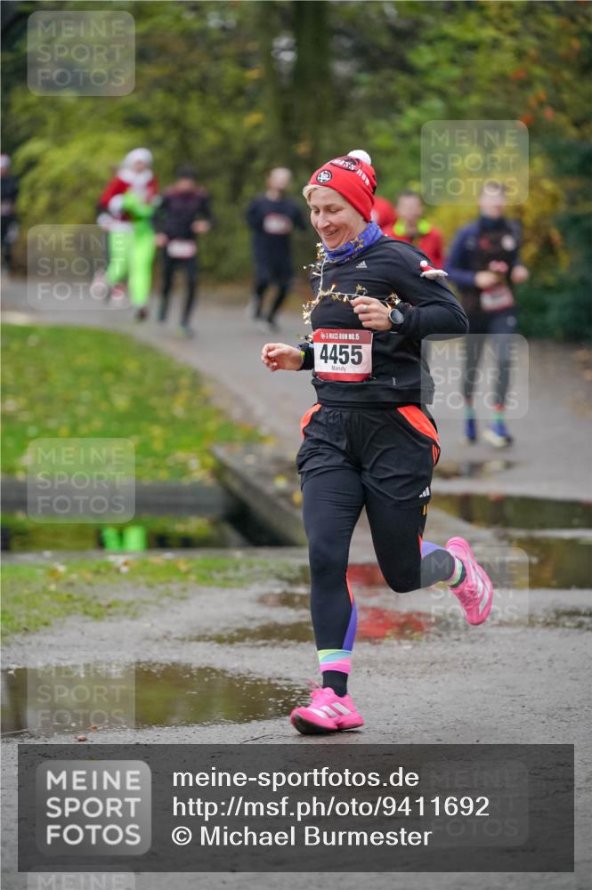 07.12.2025 - St. Pauli X-Mass-Run No. 15 Michael Burmester http://msf.ph/oto/9411692 07.12.2025 10:00:04 Laufen 15, 4455 meine-sportfotos.de