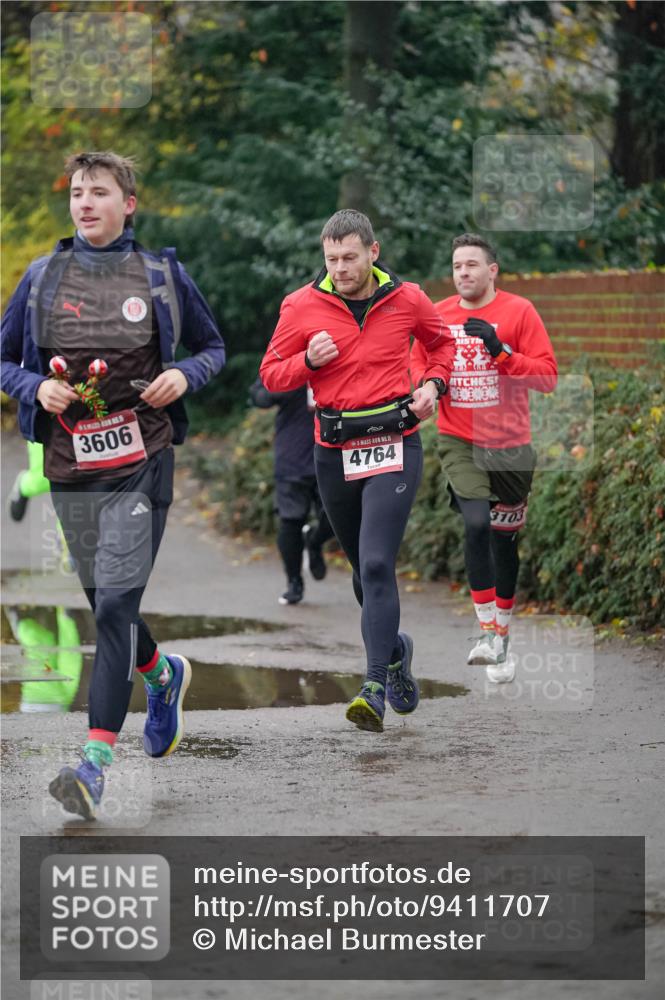 07.12.2025 - St. Pauli X-Mass-Run No. 15 Michael Burmester http://msf.ph/oto/9411707 07.12.2025 10:00:09 Laufen 3606, 15, 4764, 22, 3703 meine-sportfotos.de