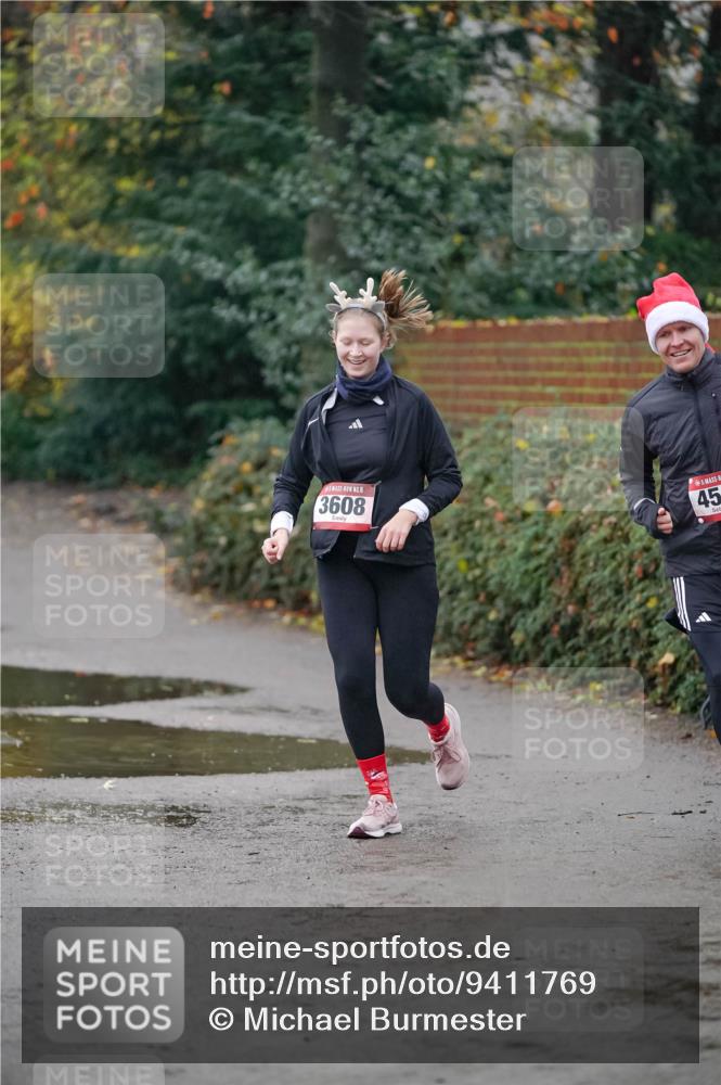 07.12.2025 - St. Pauli X-Mass-Run No. 15 Michael Burmester http://msf.ph/oto/9411769 07.12.2025 10:00:15 Laufen 5, 3608, 45 meine-sportfotos.de