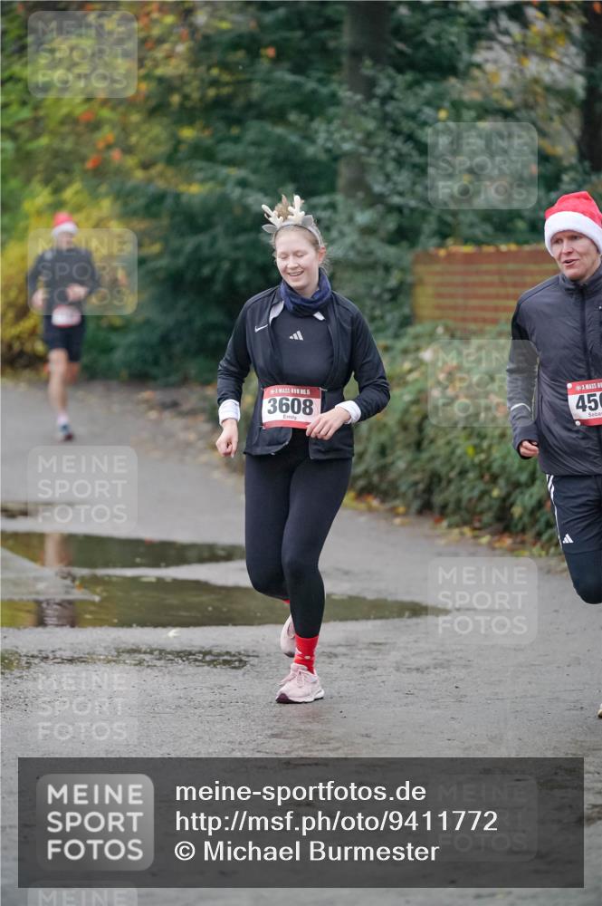 07.12.2025 - St. Pauli X-Mass-Run No. 15 Michael Burmester http://msf.ph/oto/9411772 07.12.2025 10:00:15 Laufen 15, 3608, 45 meine-sportfotos.de