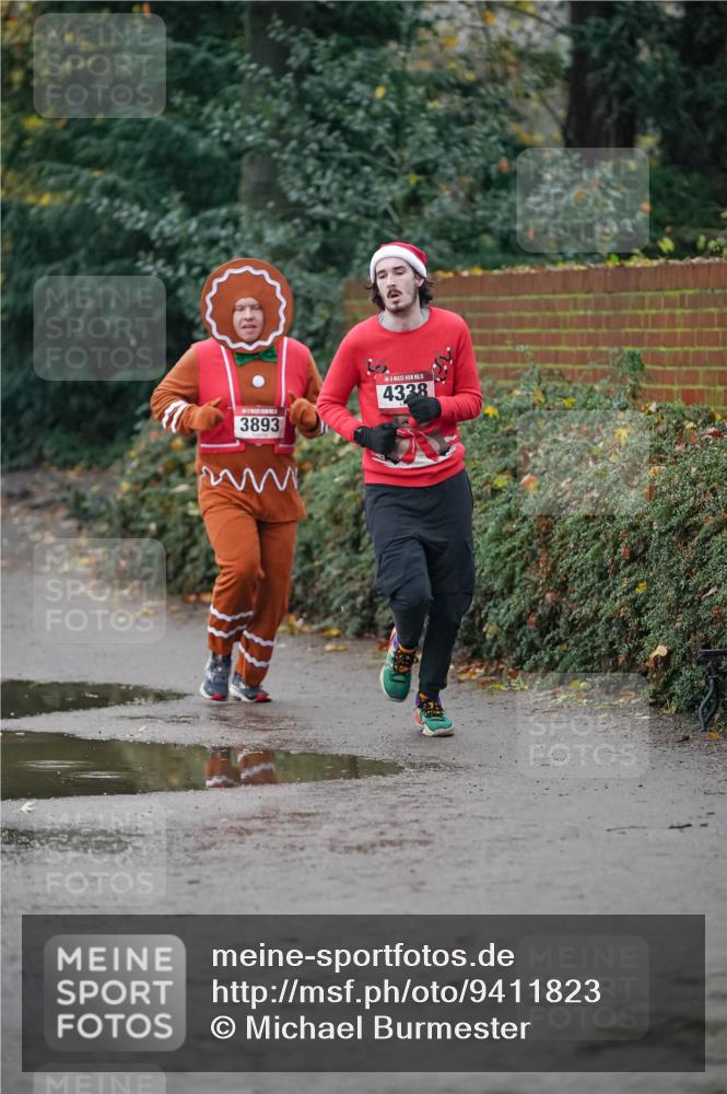 07.12.2025 - St. Pauli X-Mass-Run No. 15 Michael Burmester http://msf.ph/oto/9411823 07.12.2025 10:00:22 Laufen 3893, 4338 meine-sportfotos.de