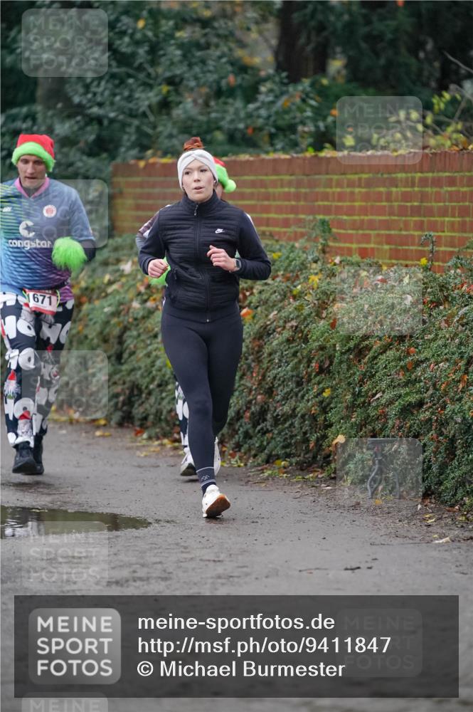 07.12.2025 - St. Pauli X-Mass-Run No. 15 Michael Burmester http://msf.ph/oto/9411847 07.12.2025 10:00:26 Laufen 1671, 10 meine-sportfotos.de
