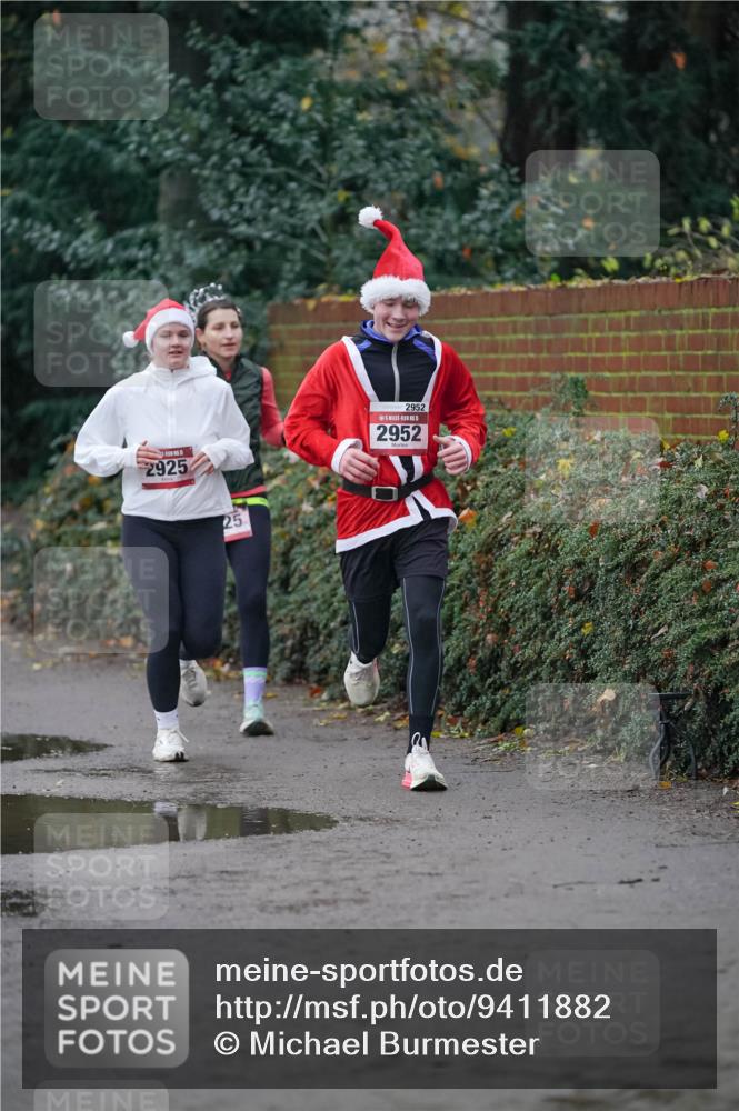 07.12.2025 - St. Pauli X-Mass-Run No. 15 Michael Burmester http://msf.ph/oto/9411882 07.12.2025 10:00:30 Laufen 2925, 25, 2952, 15, 2952 meine-sportfotos.de