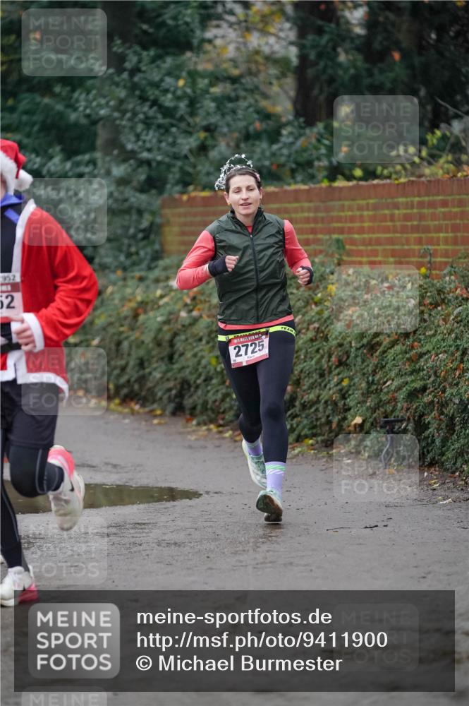 07.12.2025 - St. Pauli X-Mass-Run No. 15 Michael Burmester http://msf.ph/oto/9411900 07.12.2025 10:00:32 Laufen 1952, 52, 2725 meine-sportfotos.de