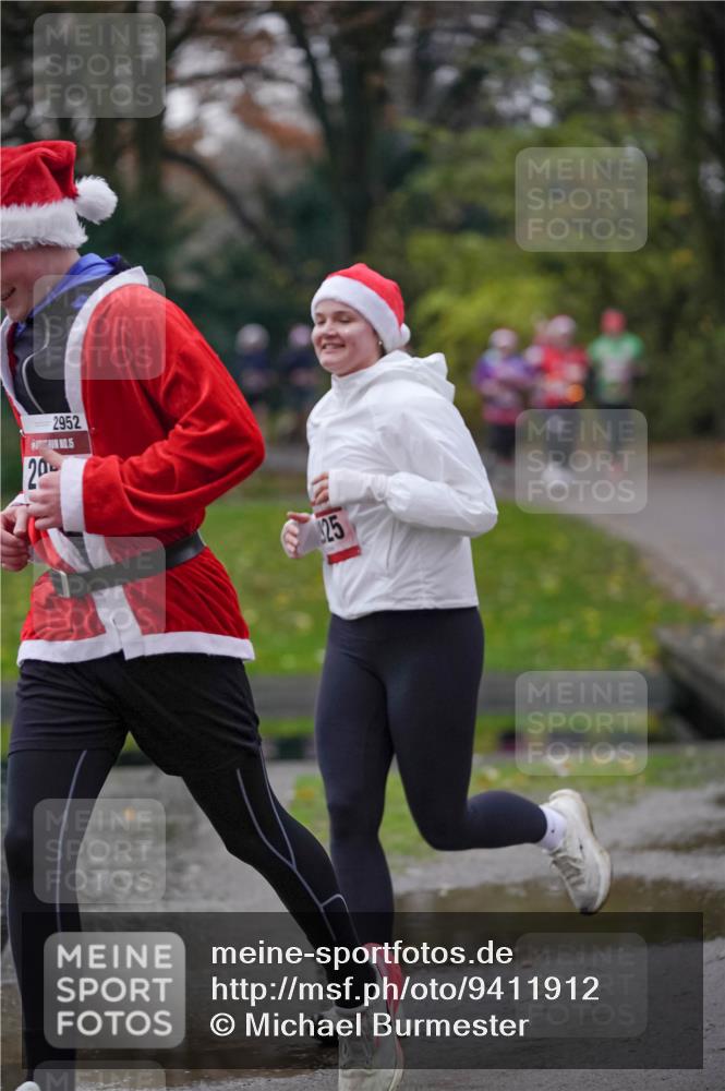 07.12.2025 - St. Pauli X-Mass-Run No. 15 Michael Burmester http://msf.ph/oto/9411912 07.12.2025 10:00:34 Laufen 20, 2952 meine-sportfotos.de
