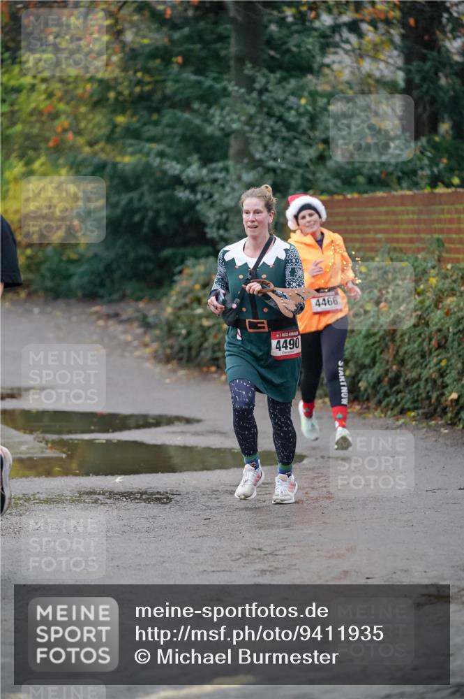07.12.2025 - St. Pauli X-Mass-Run No. 15 Michael Burmester http://msf.ph/oto/9411935 07.12.2025 10:00:37 Laufen 4466, 4490 meine-sportfotos.de