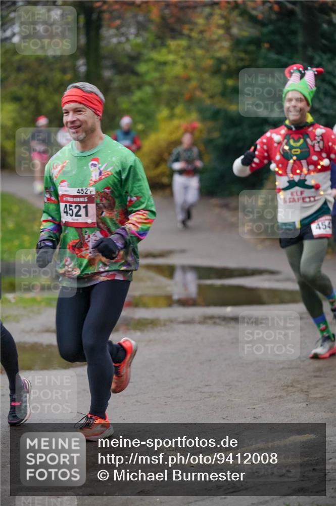 07.12.2025 - St. Pauli X-Mass-Run No. 15 Michael Burmester http://msf.ph/oto/9412008 07.12.2025 10:00:46 Laufen 452, 4521, 454 meine-sportfotos.de