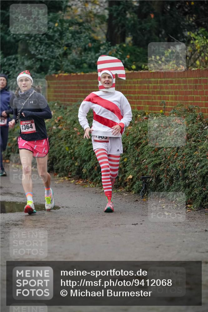 07.12.2025 - St. Pauli X-Mass-Run No. 15 Michael Burmester http://msf.ph/oto/9412068 07.12.2025 10:00:54 Laufen 62, 1364 meine-sportfotos.de