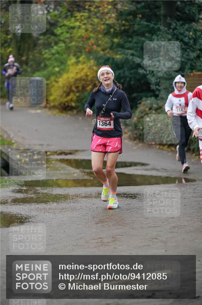 07.12.2025 - St. Pauli X-Mass-Run No. 15 Michael Burmester http://msf.ph/oto/9412085 07.12.2025 10:00:55 Laufen 15, 1364 meine-sportfotos.de