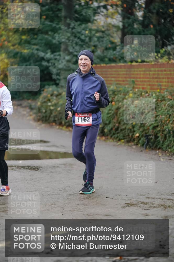 07.12.2025 - St. Pauli X-Mass-Run No. 15 Michael Burmester http://msf.ph/oto/9412109 07.12.2025 10:00:57 Laufen 6, 1162 meine-sportfotos.de