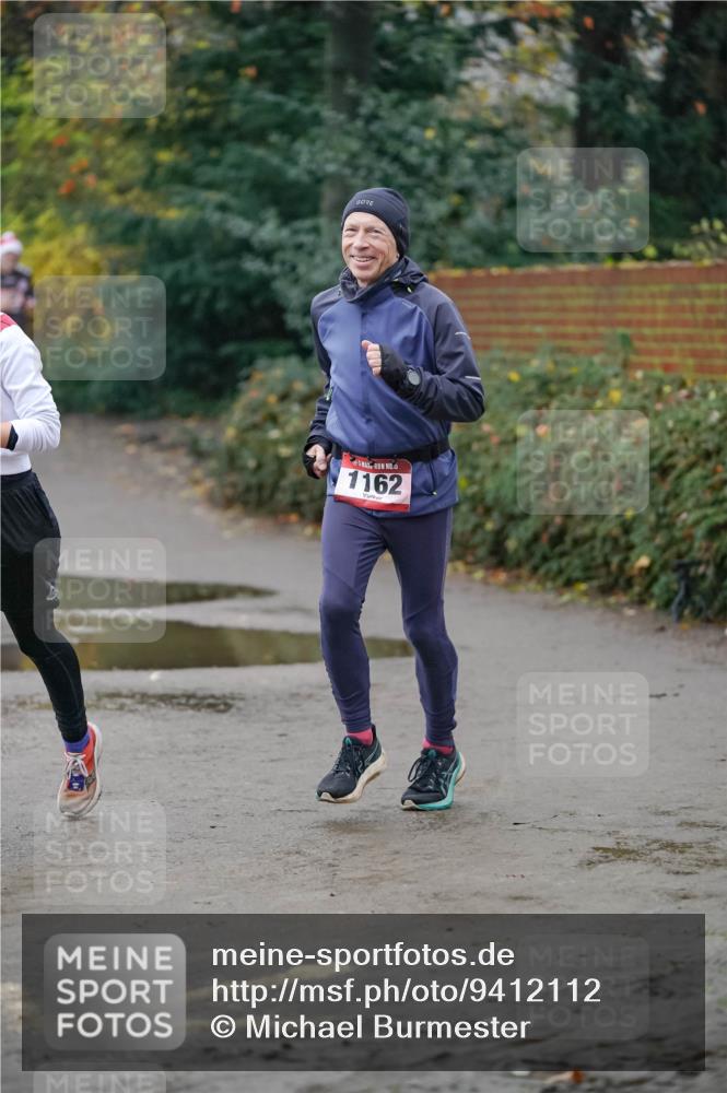 07.12.2025 - St. Pauli X-Mass-Run No. 15 Michael Burmester http://msf.ph/oto/9412112 07.12.2025 10:00:57 Laufen 6, 1162 meine-sportfotos.de