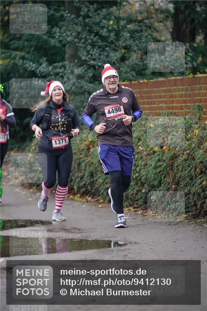 07.12.2025 - St. Pauli X-Mass-Run No. 15 Michael Burmester http://msf.ph/oto/9412130 07.12.2025 10:01:02 Laufen 155, 1371, 4498 meine-sportfotos.de