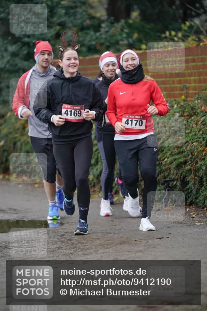 07.12.2025 - St. Pauli X-Mass-Run No. 15 Michael Burmester http://msf.ph/oto/9412190 07.12.2025 10:01:11 Laufen 5, 4169, 15, 4170 meine-sportfotos.de
