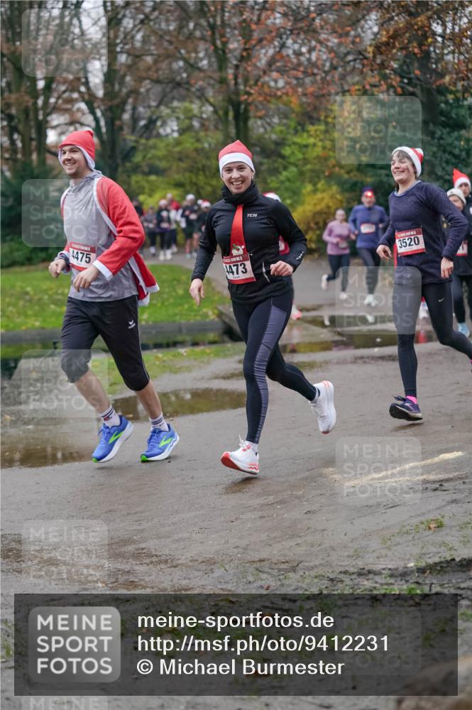 07.12.2025 - St. Pauli X-Mass-Run No. 15 Michael Burmester http://msf.ph/oto/9412231 07.12.2025 10:01:15 Laufen 4475, 4473, 3520 meine-sportfotos.de