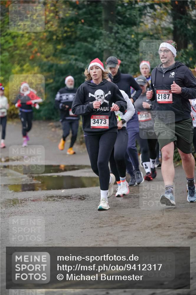 07.12.2025 - St. Pauli X-Mass-Run No. 15 Michael Burmester http://msf.ph/oto/9412317 07.12.2025 10:01:26 Laufen 15, 3473, 3540, 15, 2187 meine-sportfotos.de
