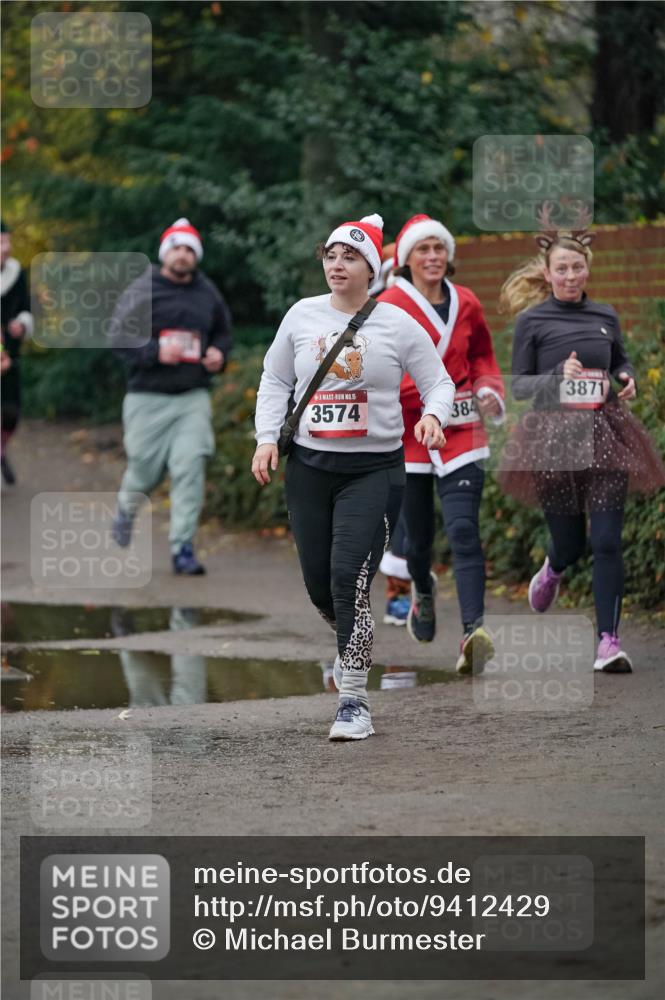 07.12.2025 - St. Pauli X-Mass-Run No. 15 Michael Burmester http://msf.ph/oto/9412429 07.12.2025 10:01:44 Laufen 15, 3574, 384, 3871 meine-sportfotos.de