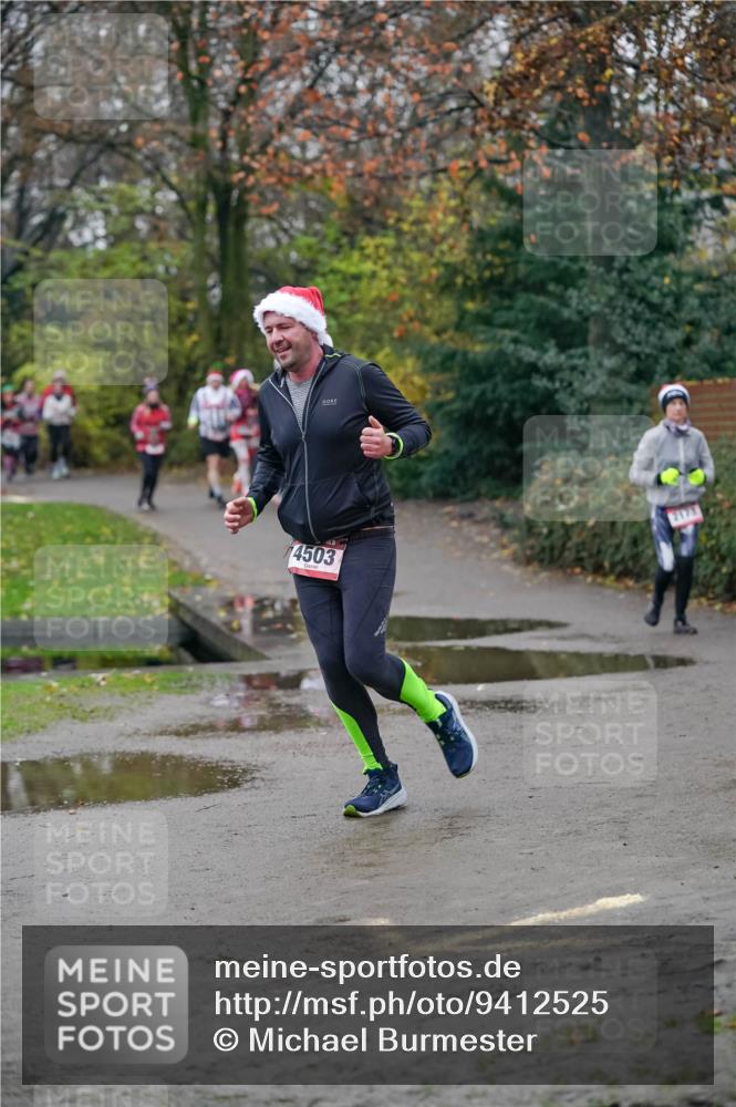 07.12.2025 - St. Pauli X-Mass-Run No. 15 Michael Burmester http://msf.ph/oto/9412525 07.12.2025 10:01:51 Laufen 4503, 2173 meine-sportfotos.de