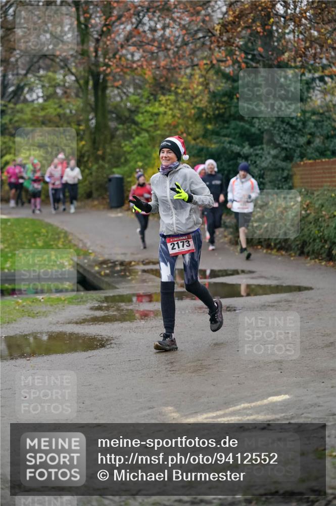 07.12.2025 - St. Pauli X-Mass-Run No. 15 Michael Burmester http://msf.ph/oto/9412552 07.12.2025 10:01:54 Laufen 2173 meine-sportfotos.de