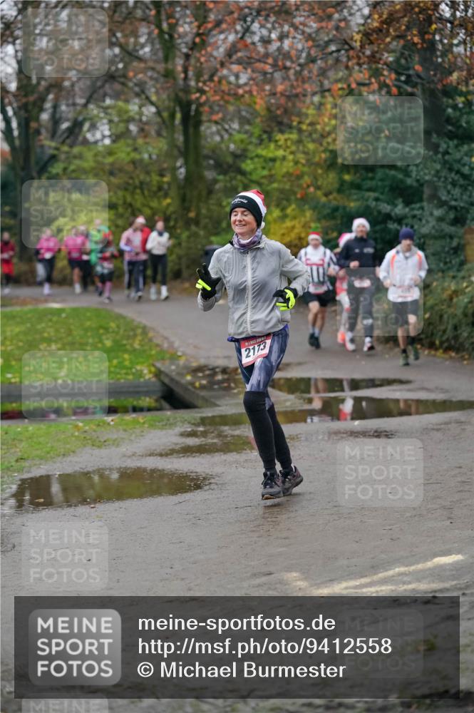 07.12.2025 - St. Pauli X-Mass-Run No. 15 Michael Burmester http://msf.ph/oto/9412558 07.12.2025 10:01:54 Laufen 2173 meine-sportfotos.de