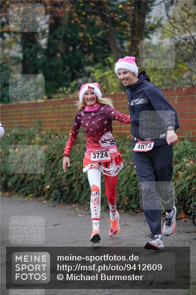 07.12.2025 - St. Pauli X-Mass-Run No. 15 Michael Burmester http://msf.ph/oto/9412609 07.12.2025 10:01:59 Laufen 15, 3724, 5, 4074, 3 meine-sportfotos.de