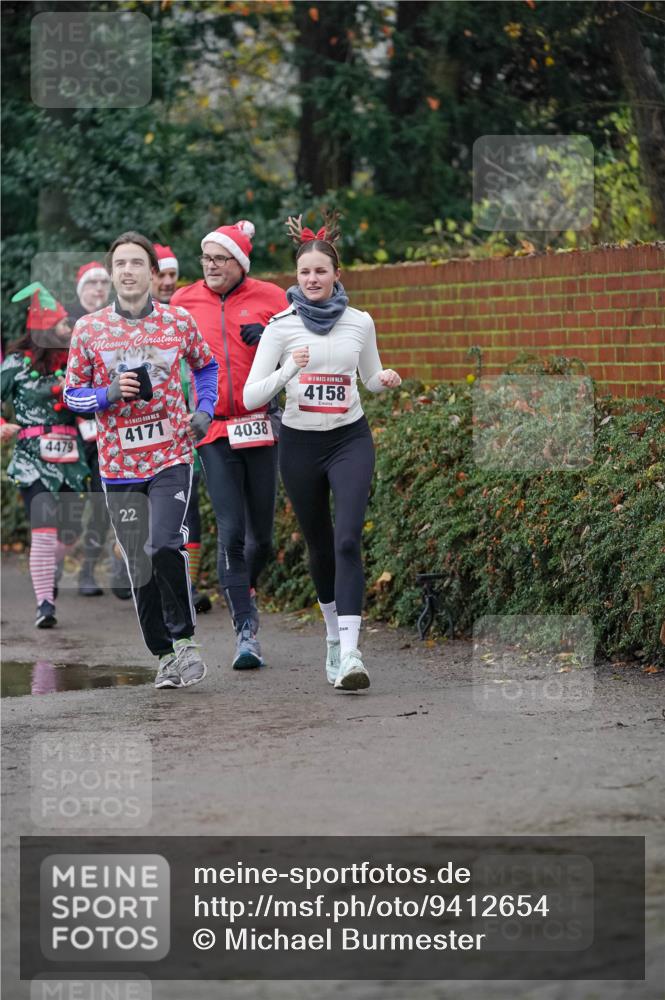 07.12.2025 - St. Pauli X-Mass-Run No. 15 Michael Burmester http://msf.ph/oto/9412654 07.12.2025 10:02:03 Laufen 4479, 4171, 22, 22, 4038, 4158 meine-sportfotos.de