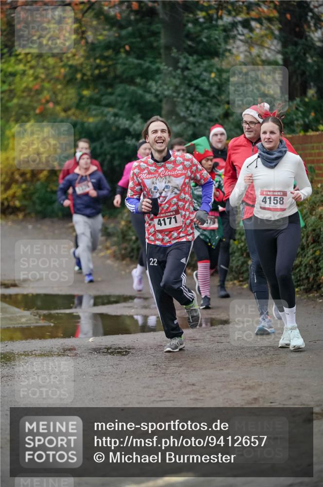 07.12.2025 - St. Pauli X-Mass-Run No. 15 Michael Burmester http://msf.ph/oto/9412657 07.12.2025 10:02:04 Laufen 15, 4171, 5, 4158, 22, 22 meine-sportfotos.de