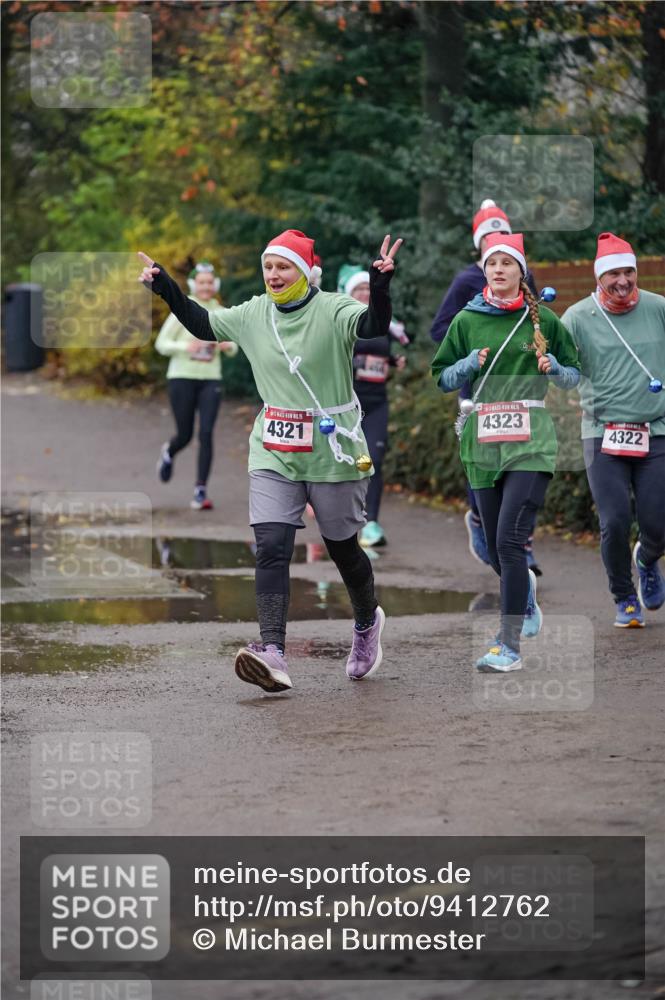 07.12.2025 - St. Pauli X-Mass-Run No. 15 Michael Burmester http://msf.ph/oto/9412762 07.12.2025 10:02:15 Laufen 15, 4321, 4154, 4323, 4322 meine-sportfotos.de