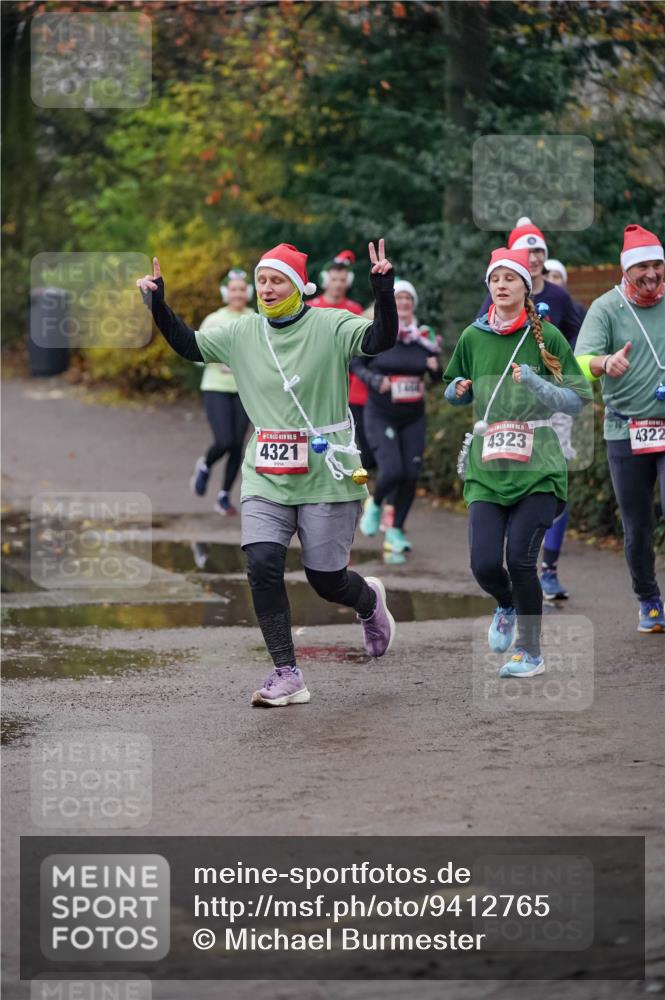 07.12.2025 - St. Pauli X-Mass-Run No. 15 Michael Burmester http://msf.ph/oto/9412765 07.12.2025 10:02:15 Laufen 15, 4321, 4323, 4322 meine-sportfotos.de