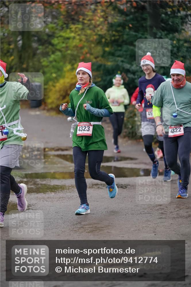 07.12.2025 - St. Pauli X-Mass-Run No. 15 Michael Burmester http://msf.ph/oto/9412774 07.12.2025 10:02:16 Laufen 15, 4323, 45, 4322 meine-sportfotos.de