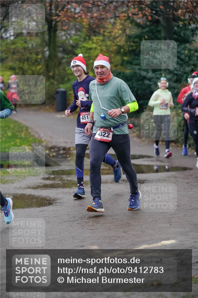 07.12.2025 - St. Pauli X-Mass-Run No. 15 Michael Burmester http://msf.ph/oto/9412783 07.12.2025 10:02:17 Laufen 451, 15, 4322 meine-sportfotos.de