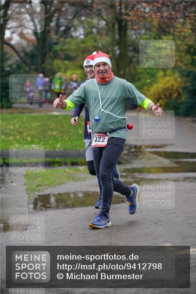 07.12.2025 - St. Pauli X-Mass-Run No. 15 Michael Burmester http://msf.ph/oto/9412798 07.12.2025 10:02:17 Laufen 15, 322 meine-sportfotos.de